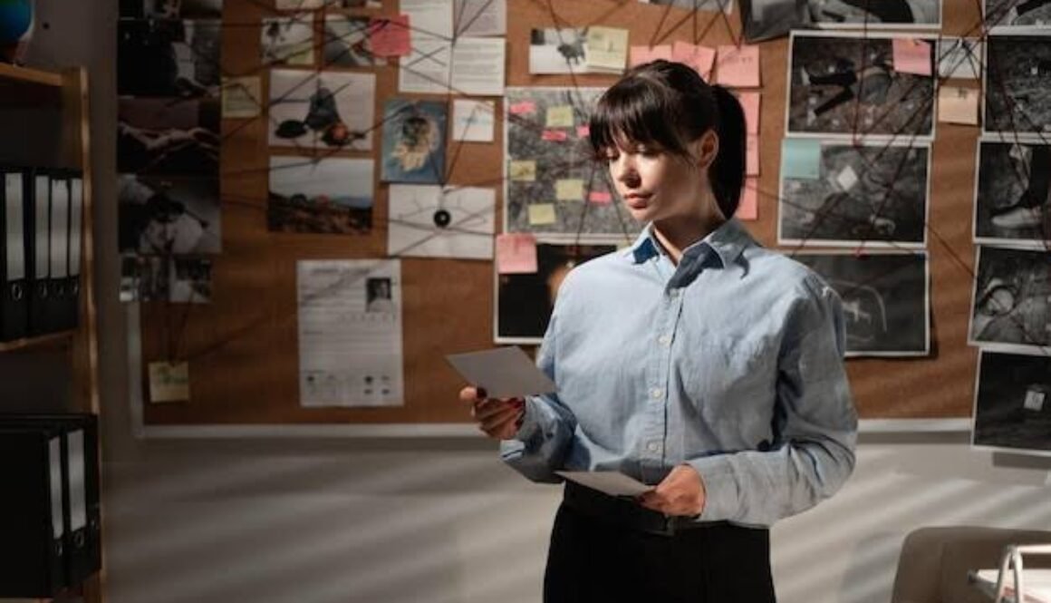 women investigator