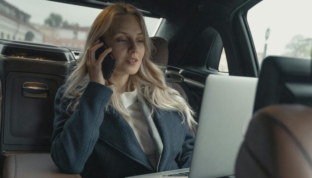 a women working on laptop